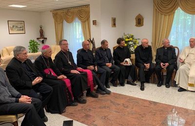 Le Pape: «Nous devons libérer les cœurs de la haine»