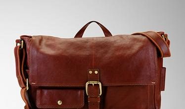 faut-il offrir un sac à un homme ?