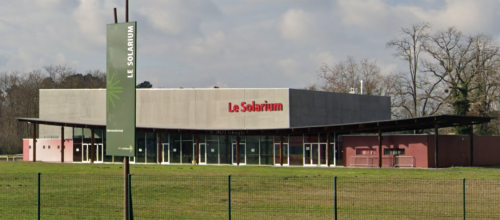 LE SOLARIUM : salle et parking