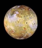 Io et une activité volcanique très active