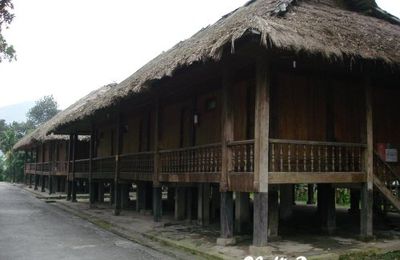 Carnets de voyage..Vietnam 7- Hoa Lu-Ninh Binh Ha Long terrestre