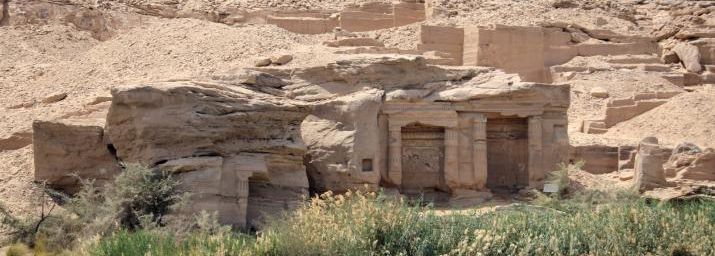 Carrières du Gebel Silsileh et salle de couronnement du Général Horemheb, Egypte