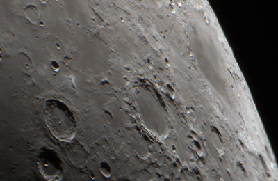 Le croissant de Lune exploré en détails au Celestron 6