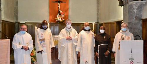 Rencontre avec les Paroissiens à La Roche des Arnauds avec Mgr Xavier Malle