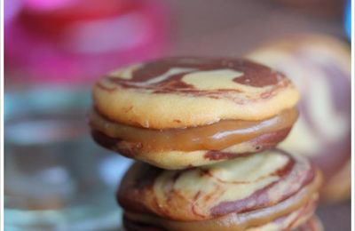 Whoopie pies marbrés au caramel de spéculoos