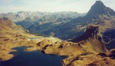 Pic Hourquette (2384 m.) pic de Bielle (2314 m.) pic Paradis (2129 m.)