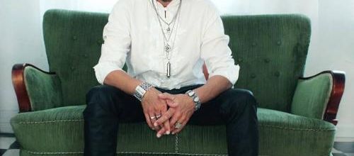 Jakob Samuel (ex chanteur  de The Poodles)  : Home nouveau single