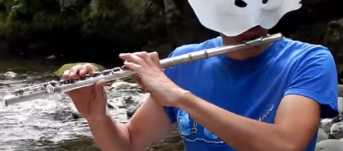 Les enfants chantent LA MASCARADE - C'est le début de la révolte des enfants !!!