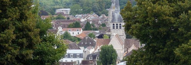 Provins - Le Châtel (4/8) : vue depuis le jardin des Brébans