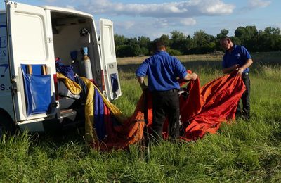 Vol en montgolfière : les préparatifs...