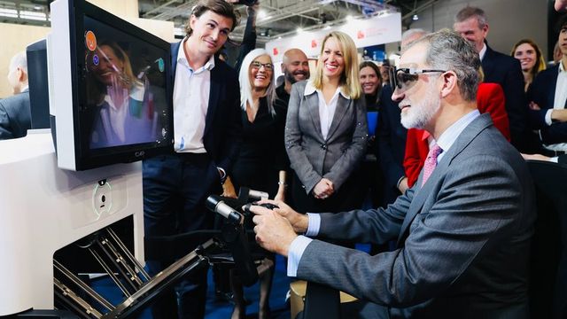 MWC23