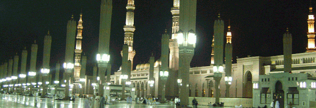Medine ,Esplanade de la Mosquée