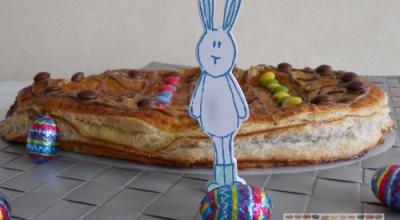 Œuf de Pâques feuilleté exotique