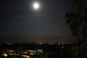 Mars et la Lune sur le Tarn