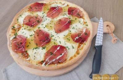 Pizza franc-comtoise à la cancoillotte