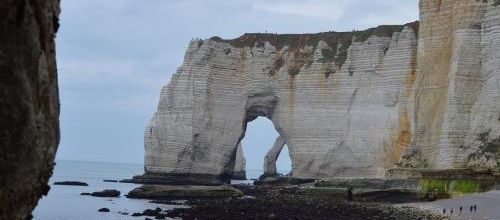 ... Etretat et ses falaises...