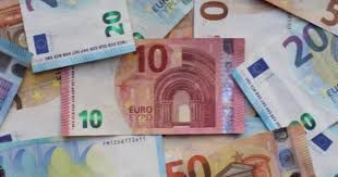 EB - Mésaventure à un guichet automatique bancaire...