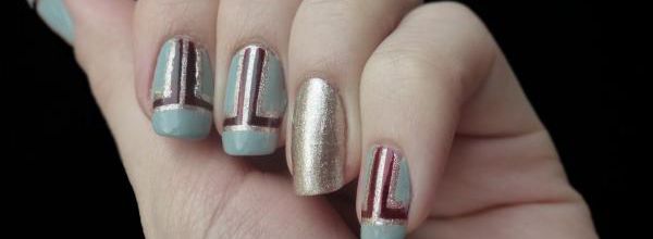 Nail Art graphique au stripping