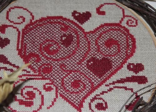 Coeur rouge sur tambour