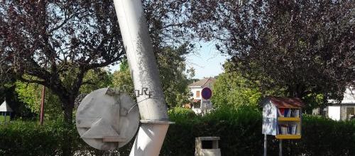 Un arbre de métal