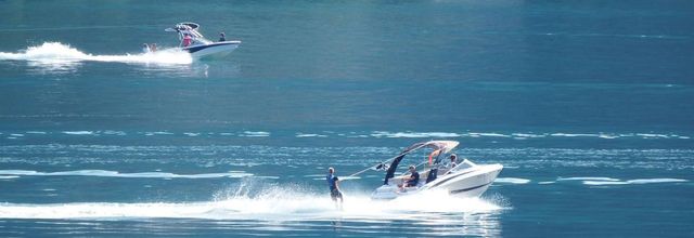 au lac de Serre-Ponçon 