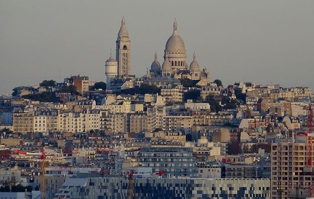Le 6 octobre 2017: du Sacré-Coeur à la Défense, un coucher de soleil.