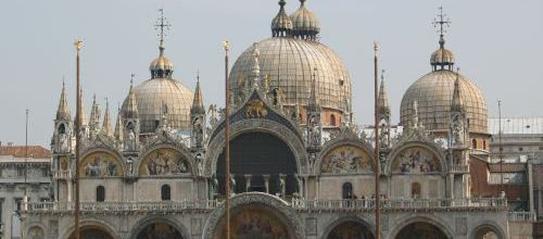 L'Italie, les "triomphes", la gloire.