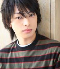 Aki Takajao dans le drama "KASANE"