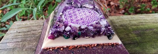 La technologie des Orgonites pour purifier nos jardins !