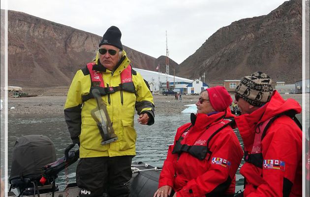 Nous quittons Grise Fiord avec Jean-Pierre Sylvestre dit "Papa Baleine" pour sa passion pour les cétacés - Ellesmere Island - Nunavut - Canada