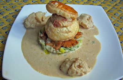 Vol au vent à la langouste, sauce sabayon, girolles et poireaux
