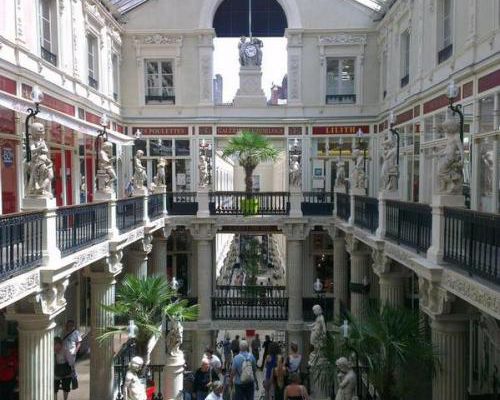 Le Passage Pommeraye remis à neuf …
