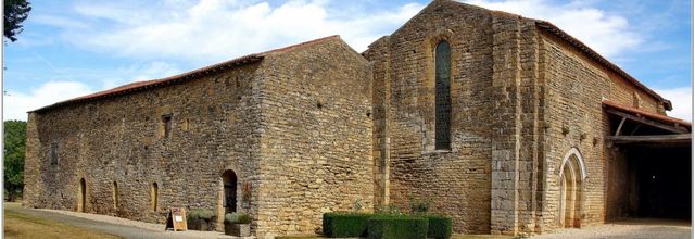 85 . Vendée - Saint Prouant (3) - Prieuré de Grammont 3
