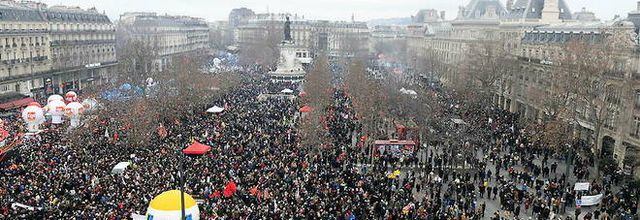 Désaveu historique pour Macron , la mobilisation est inédite