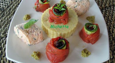 Polenta, légumes grillés à la tapenade, rouleau de saumon farci
